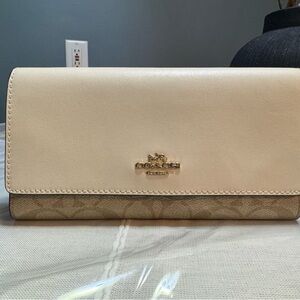 Coach Cream and Tan Women's wallet